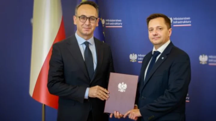 Mateusz Balcerowicz nowym Prezesem Wód Polskich – kim jest? Zastąpił Joannę Kopczyńską. Przez lata pracował w służbie wodnej i środowiskowej, zdobywając uznanie. Przeszłość i osiągnięcia.